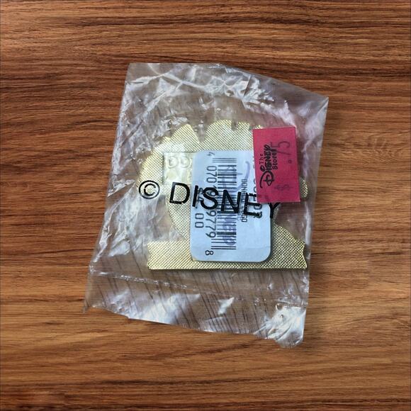 Vintage Donald Duck Lot – 3 Magnets & 1 Disney Pin 2000 Millennium Disneyana - Picture 7 of 13